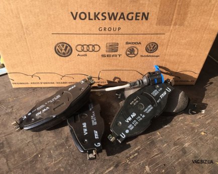 Колодки тормозные передние на Volkswagen Golf 7 с 2014 1