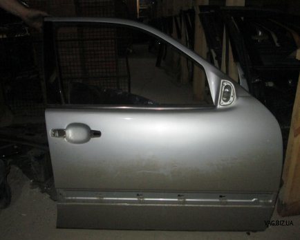 Дверь передняя правая на Mercedes E-Klasse W210 1996-2003 1