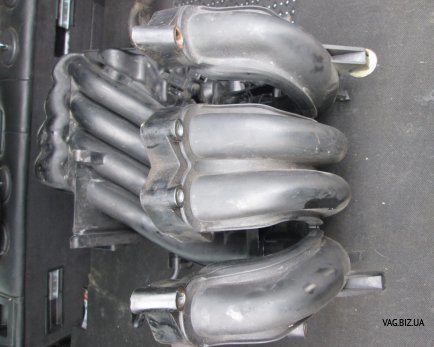 Впускной коллектор (1,6 л, двигатели AKL, AEH, APF, AVU.) на Volkswagen Golf 4 1997-2006 3
