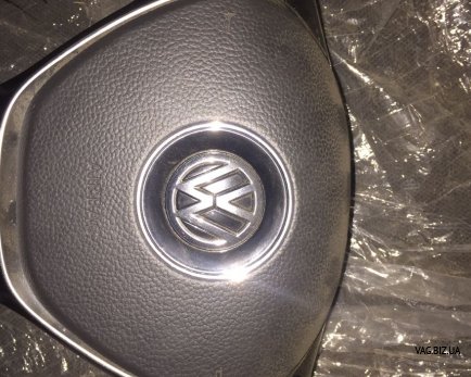 Подушка безопасности в руле на Volkswagen Golf 7 с 2014 1