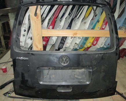 Крышка багажника (ляда) на Volkswagen Caddy 3 с 2004 1