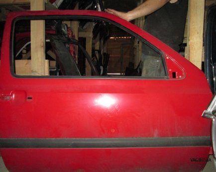Дверь передняя правая (2-дверный кузов) на Volkswagen Golf 3 1991-1997 1