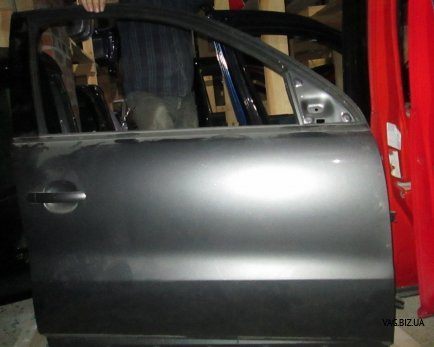 Дверь передняя правая на Volkswagen Tiguan 2007-2016 1
